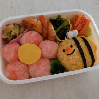 ミツバチキャラ弁